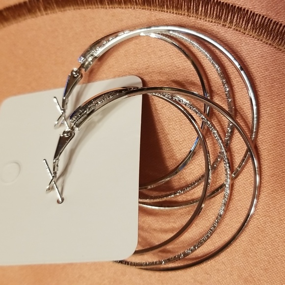 New large silver hoop earrings. - Picture 6 of 6